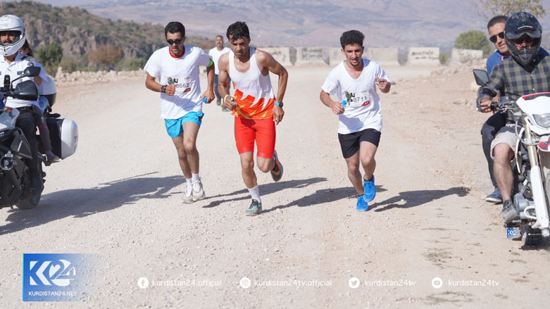 Male runners take part in a skyrunning race on the Kurdistan Region's Mount Safeen, Sept. 24, 2021. (Photo: Soryaz Ahmed Shaheen/Kurdistan24)